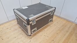 Flycase