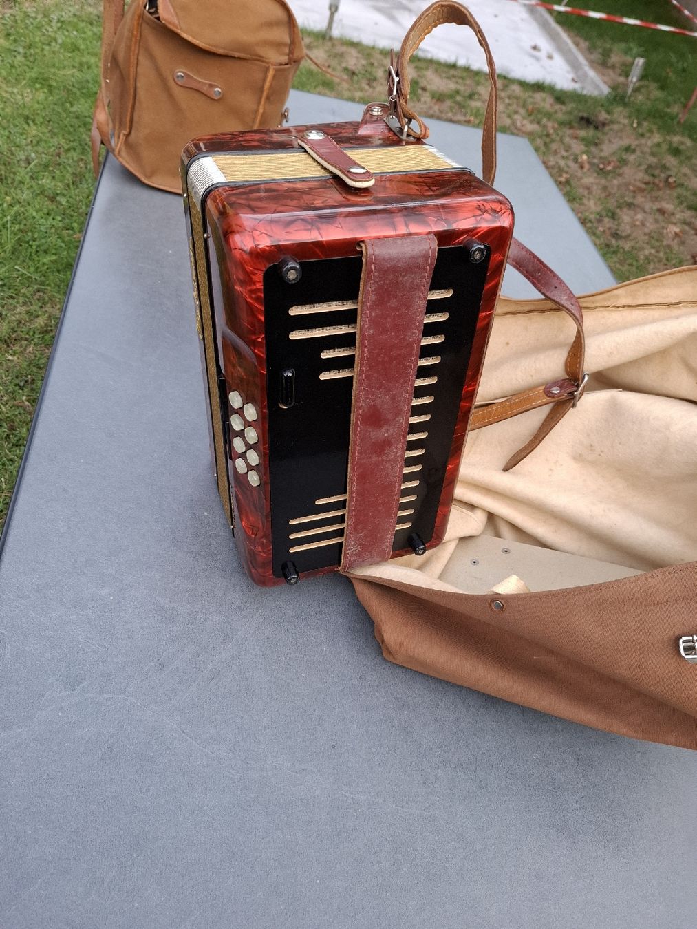 Strumenti musicali: 4 chôrig orgeli – Usato da Villeneuve venduto da BibiVintage 4