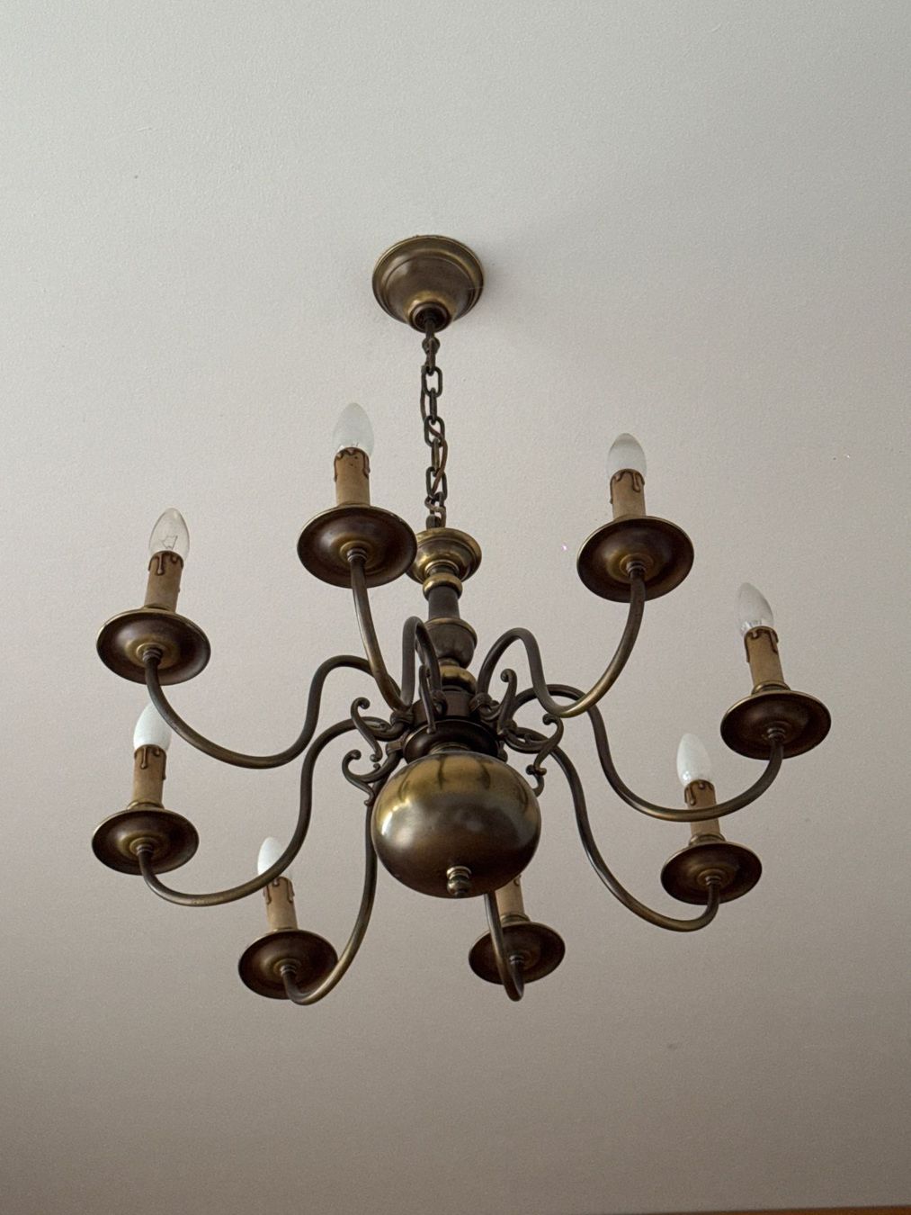 Lampadari & plafoniere: Antiker Messing-Kronleuchter, 8-flammig – Usato da Zürich venduto da Sigeli03 1