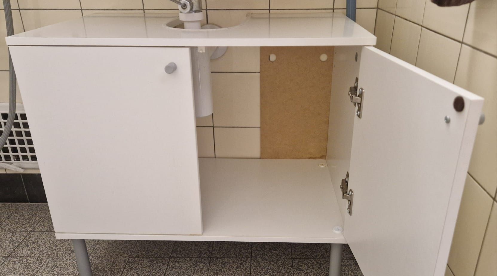 Ikea Mobili per bagno: Waschbeckenunterschrank – Usato da basel venduto da oen25kze 1