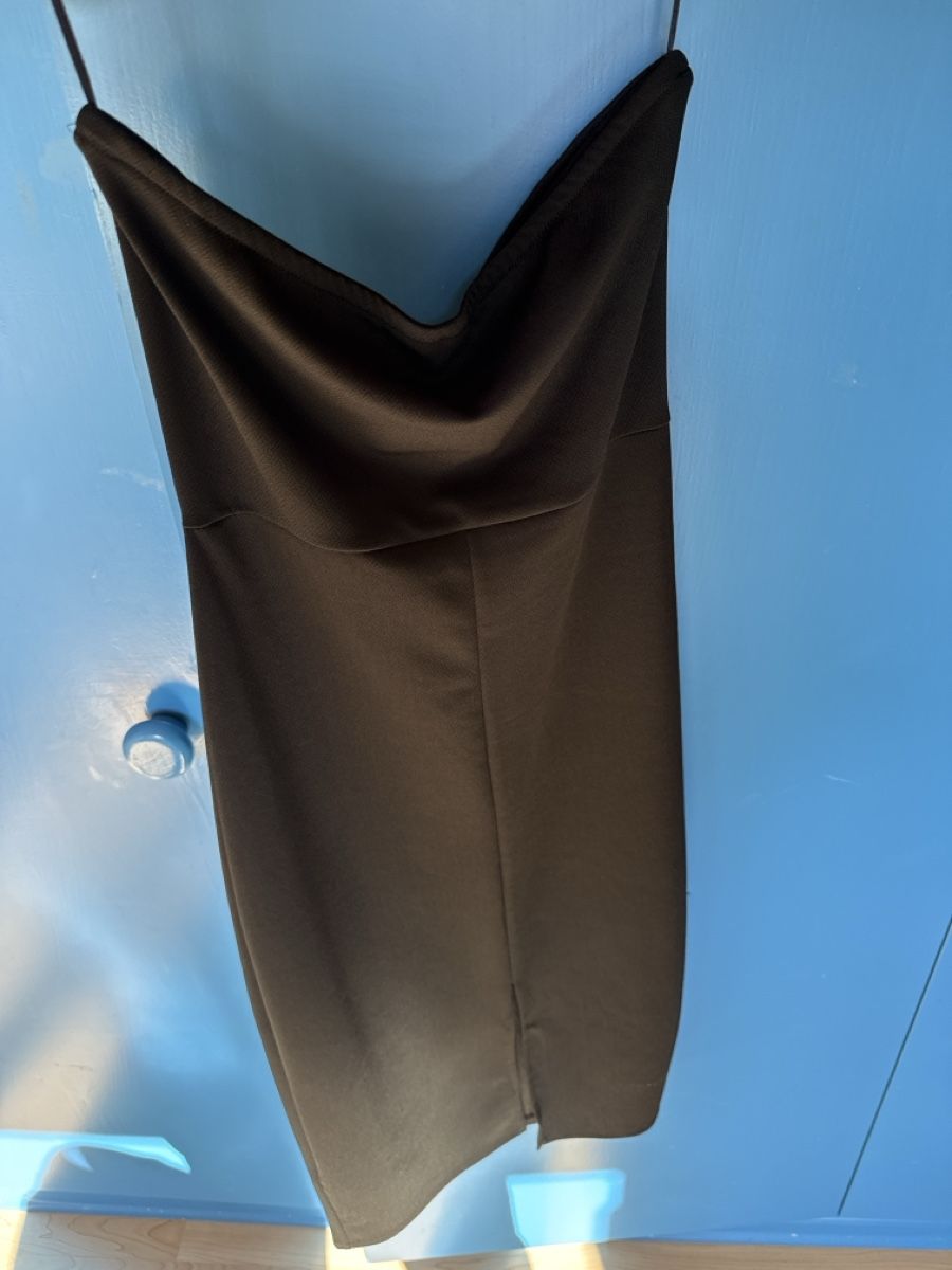 Kleider: Schwarzes Cocktailkleid – Neu (gemäss Beschreibung) aus Villmergen von mic_9my7 1