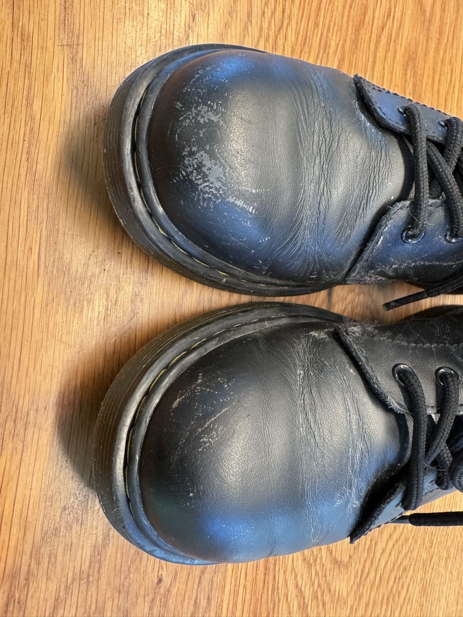 Dr. Martens Scarpe per ragazzi: Dr. Martens Boots Grösse 36   – Usato da Niederbüren venduto da Oetschli 6