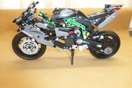 Lego Technic Kawasaki Ninja H2R Motorrad