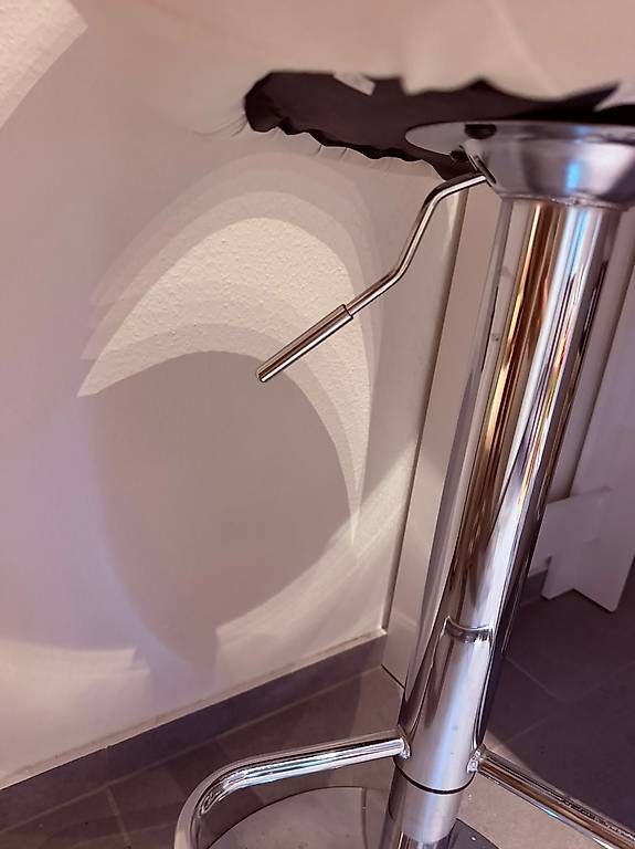 Chaises hautes: Barstühle – D'occasion à Birsfelden par dor_9n7f 1