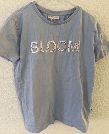 T-Shirt POMP de lux Grösse 134/140 hellblau