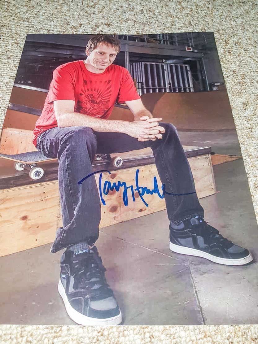 Autogramme: Tony Hawk - Autogramm auf Foto – Gebraucht aus Kaisten von Simpsons4