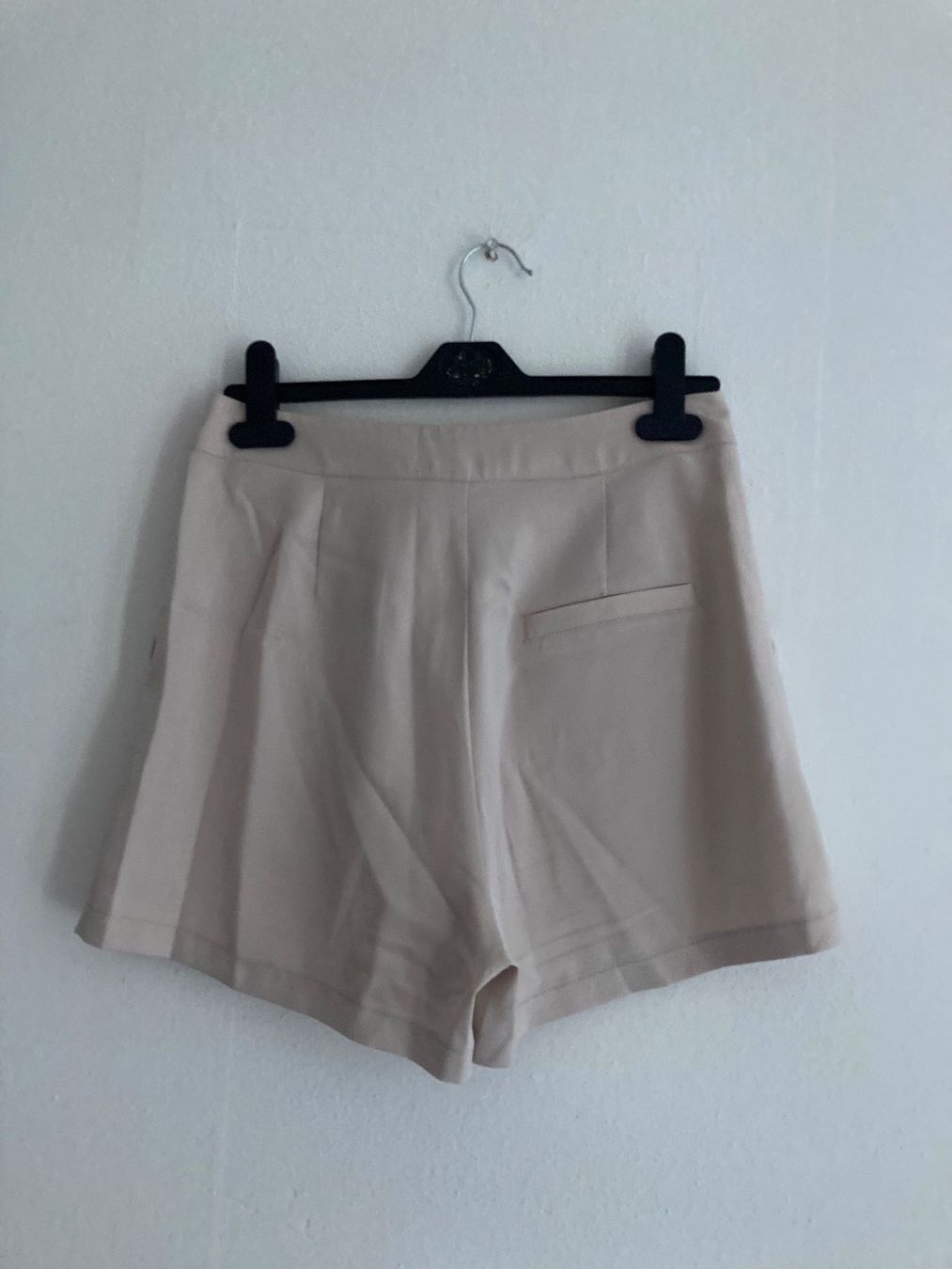 Pantaloni: Even and Odd Shorts – Usato da Brione Verzasca venduto da pulci22 1