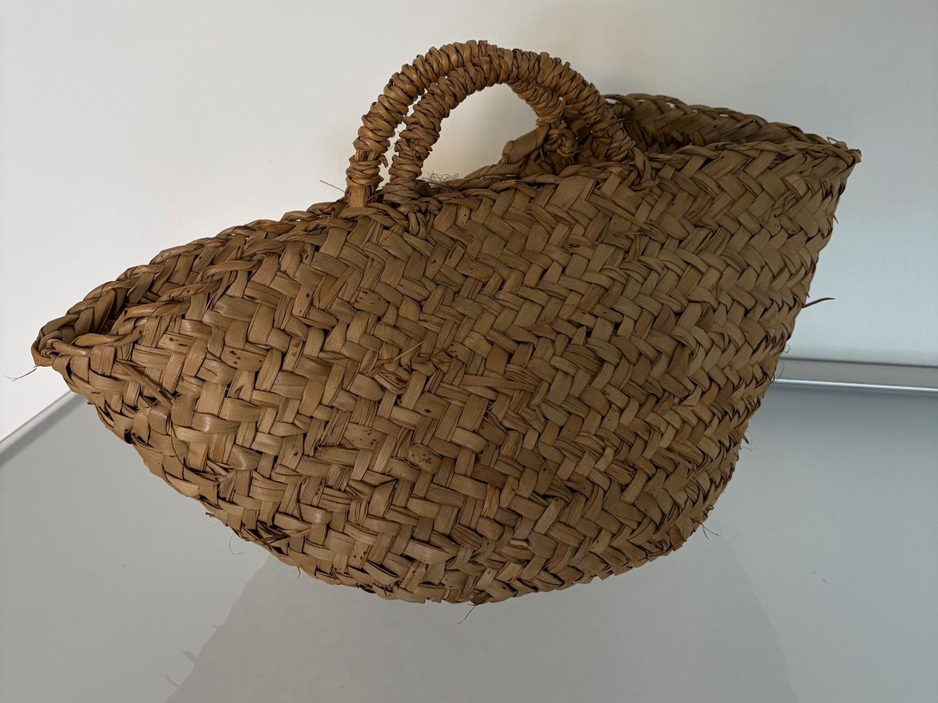 Taschen für Damen: alte geflochtene Basttasche aus Sizilien – Gebraucht aus Luzern von Lampion 1