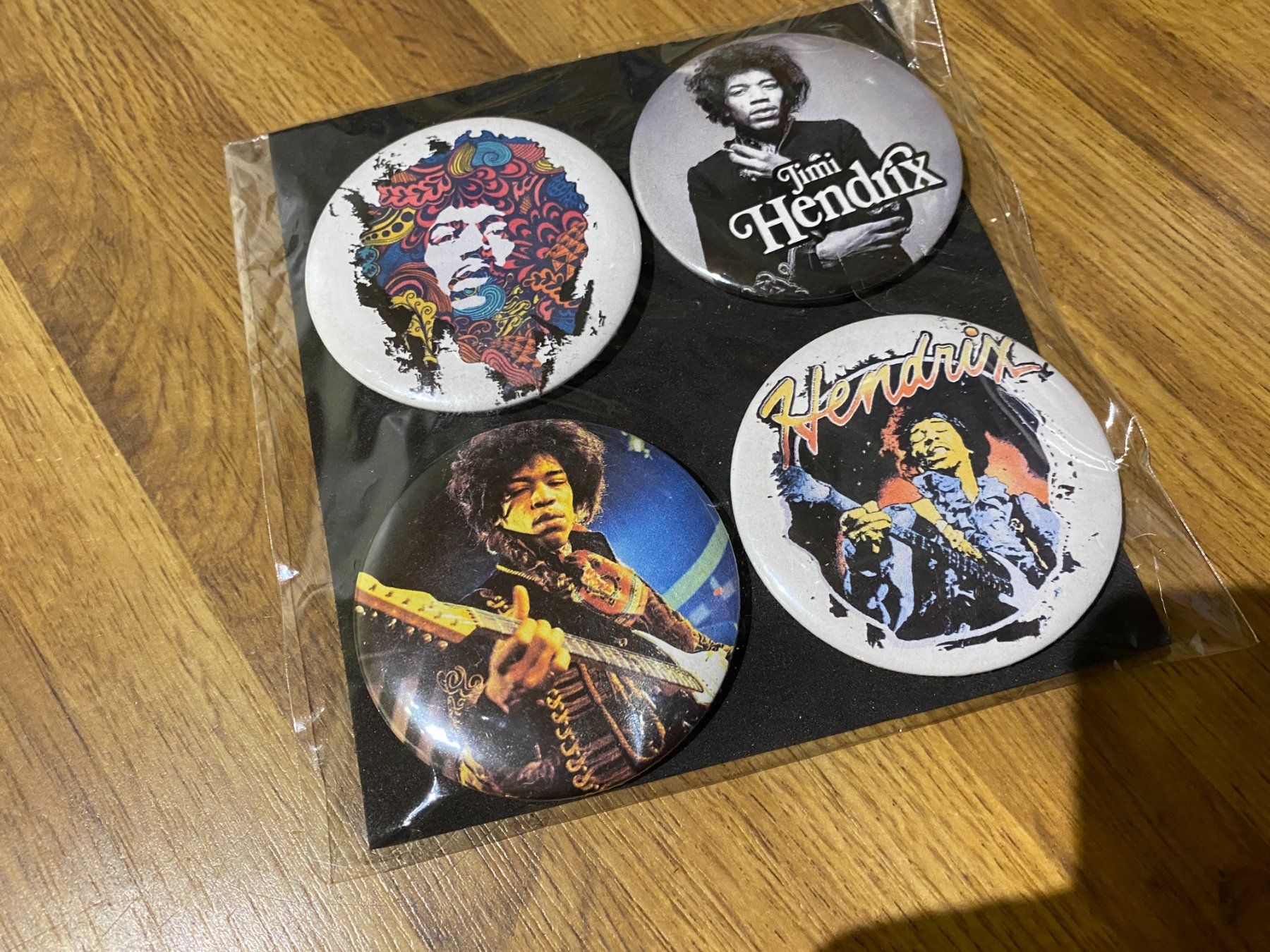 Plaquettes & Badges: Jimi Hendrix Ansteck Badges – Neuf avec emballage d'origine à Basel par FatCatPacksTheRatt 1