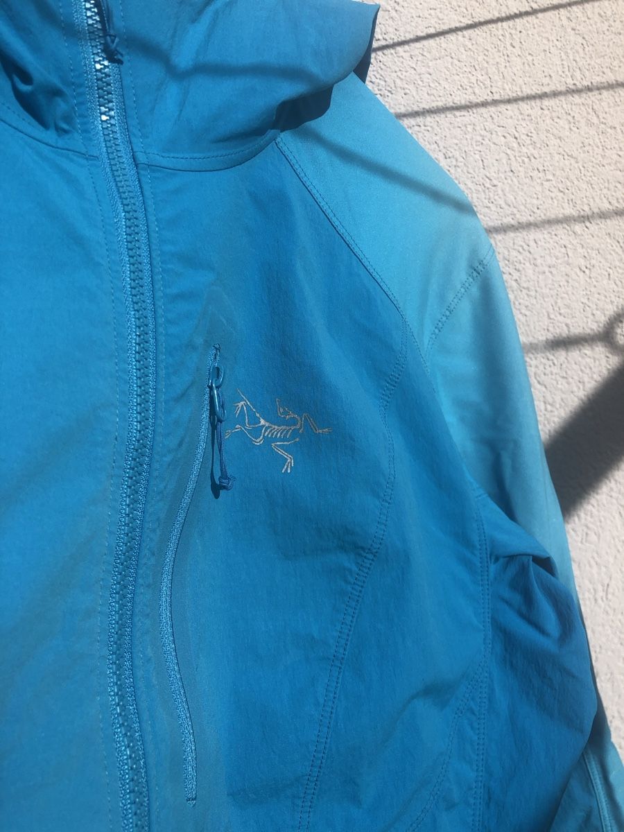 Arcteryx Giacche: Arc‘teryx Windbreaker L – Usato da Fribourg venduto da ann_l9b7 1