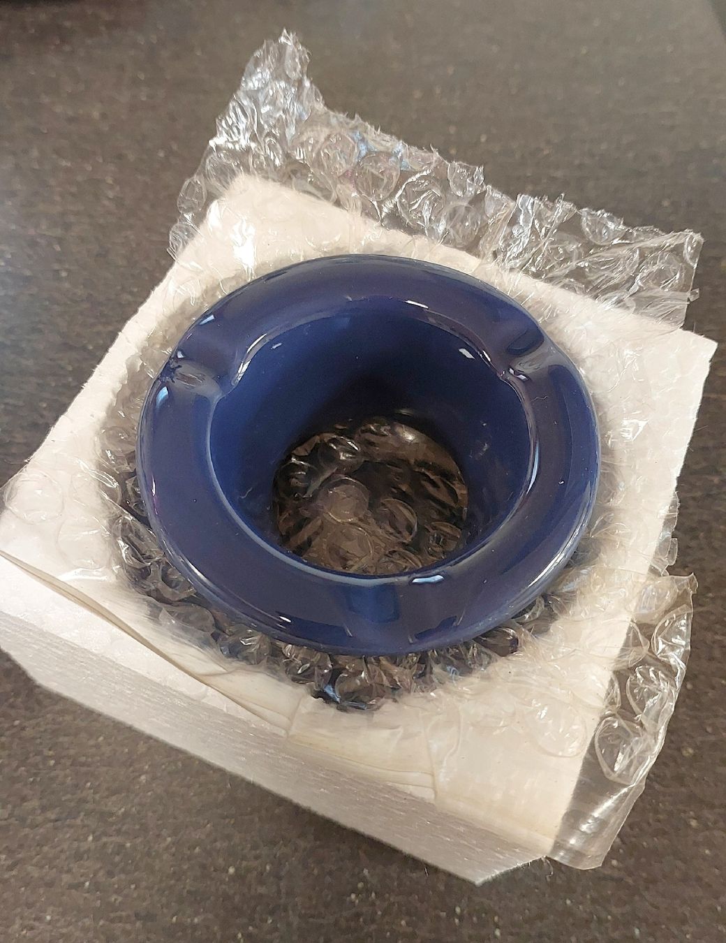 Portacenere: Aschenbecher – Nuovo e nell'imballaggio originale da Brunnen venduto da CHOUCHOU. 1