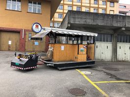 Frisch ab MFK 1-Achser Motrac mit Anhänger und Barwagen