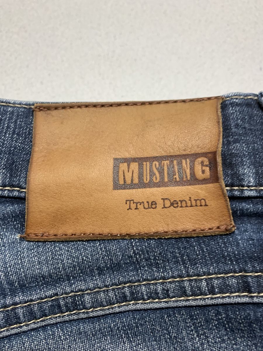 Jeans: Jeans Mustang Gr. W33 L34 Tramper straight – Usato da Biel-Benken BL venduto da PANORMUS 2