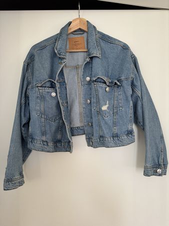 Veste en jean Stradivarius taille M – Parfaite pour l'été!