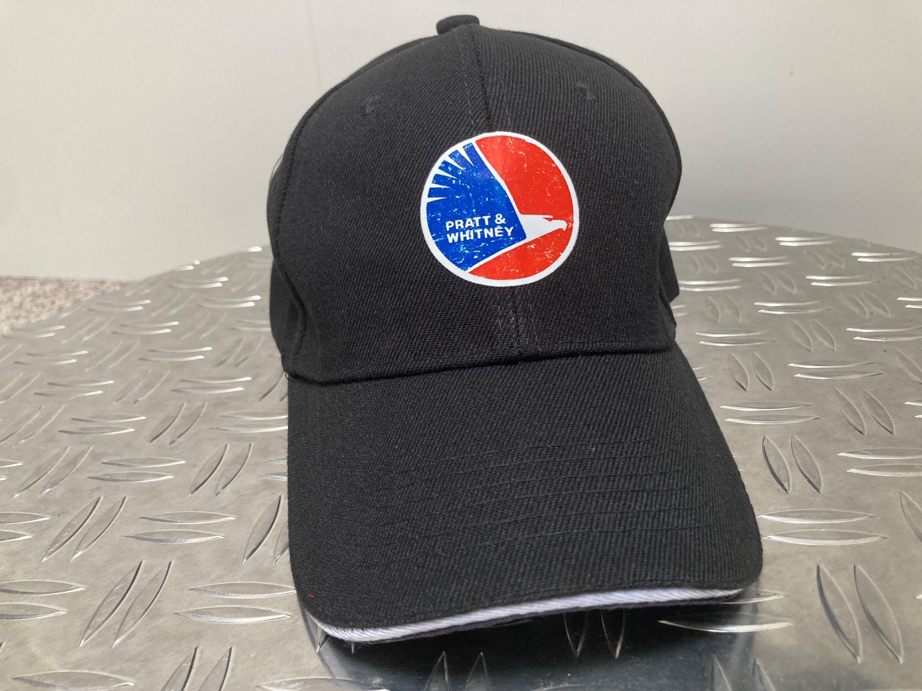 Copricapi, berretti & cappellini: Pratt & Whitney Logo Fan-Cap, Einheitsgrösse schwarz Neu! – Nuovo e nell'imballaggio originale da Buttisholz venduto da BANDIT-GARAGE-77 6