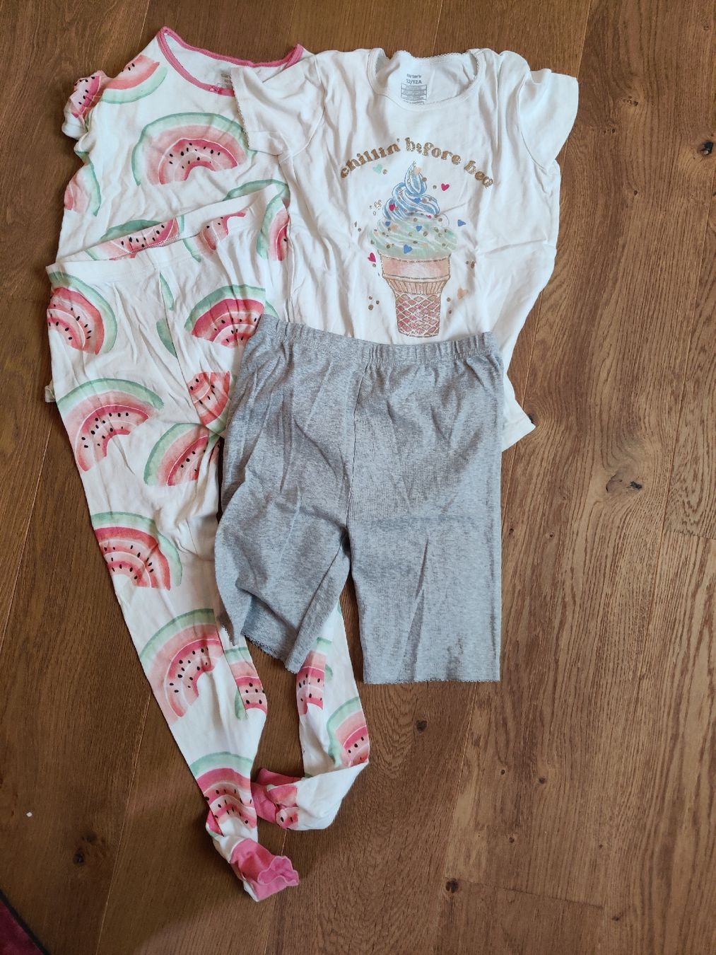 Carter's Pyjamas & Ähnliches: Carter's Lot 2x maedchenpijama Gr.12y – Gebraucht aus Ostermundigen von Louhdezd