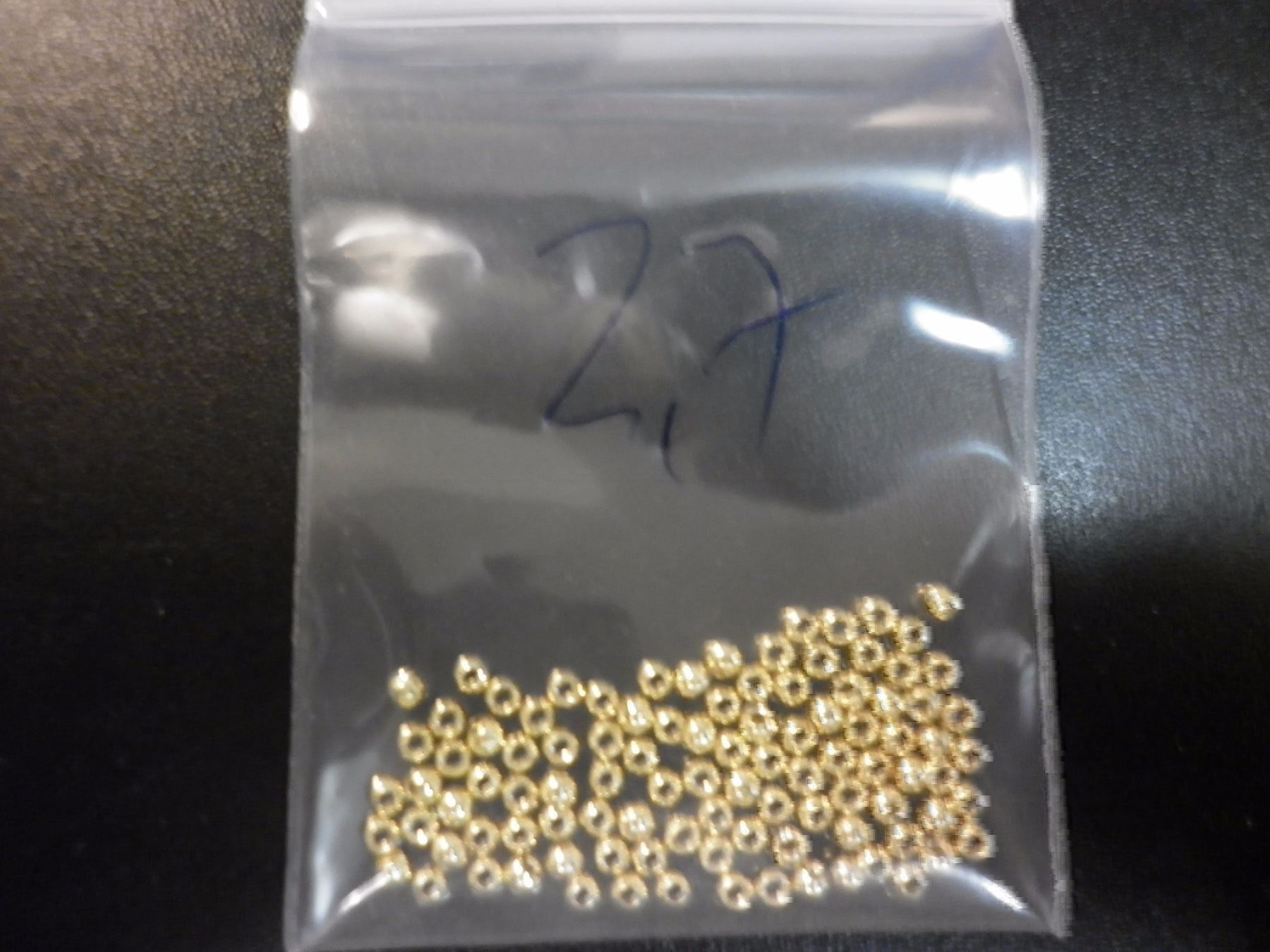 Perle (finte): 100 perles tungstène or  2,70 mm – Nuovo (secondo la descrizione) da Fribourg venduto da versus702