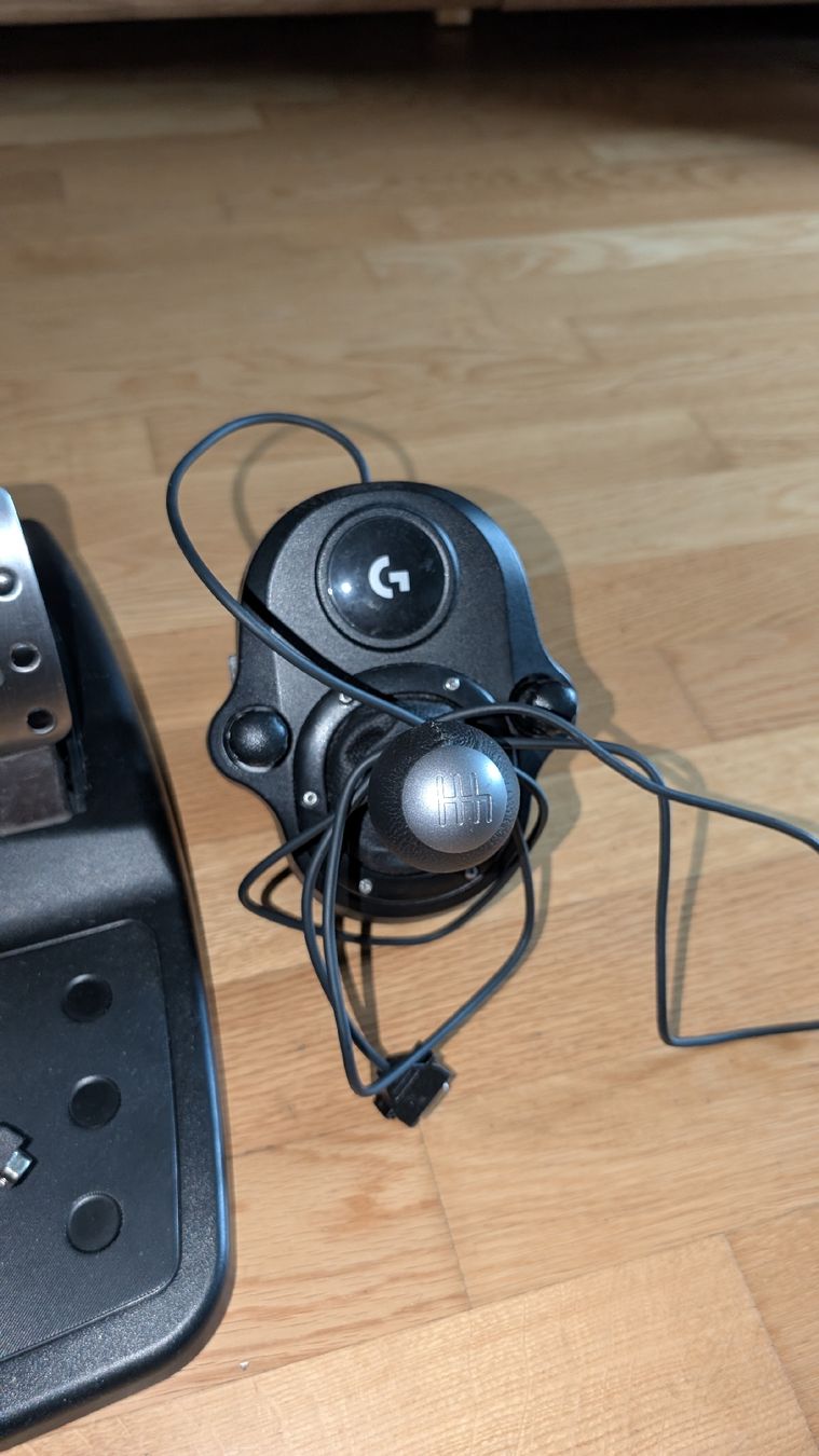 Logitech Controller: Logitech G923 Lenkrad + Ganghebel – Usato da St. Gallen venduto da har_k7cx 3
