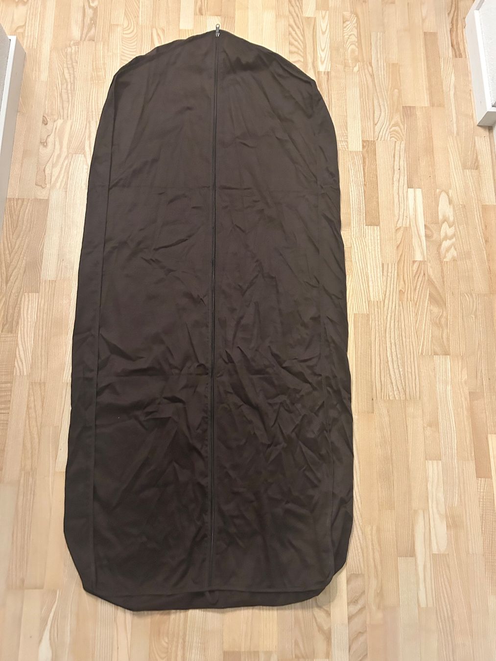 Louis Vuitton Borse: Louis Vuitton Kleidersack 140x55x12cm – Usato da Brüttisellen venduto da ThommyK 1