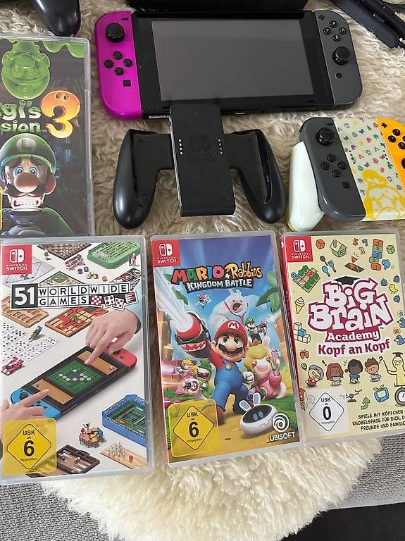 Consoles: Nintendo Switch  – D'occasion à Reinach BL par kuh_ml2m 4