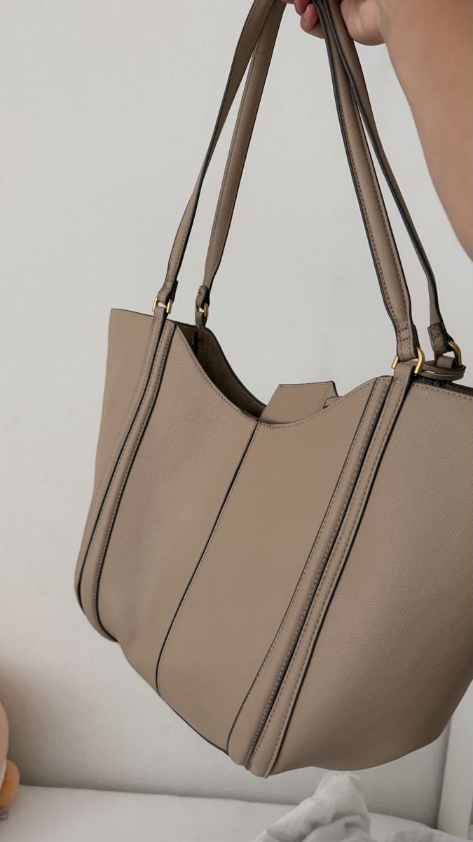 Zara Taschen für Damen: Tasche beige neu mit Innentasche – Gebraucht aus Spreitenbach von zah_jh87 2