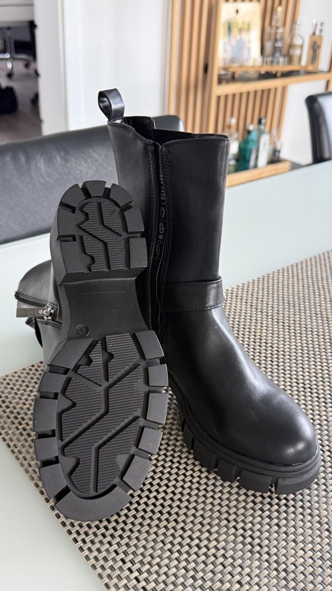 Dosenbach Damenschuhe: Boots schwarz Gr. 36 – Neu (gemäss Beschreibung) aus Ins von Jniggi 3