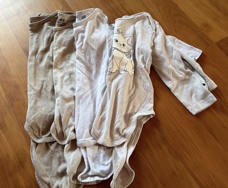 4x Bodys langarm Gr. 92