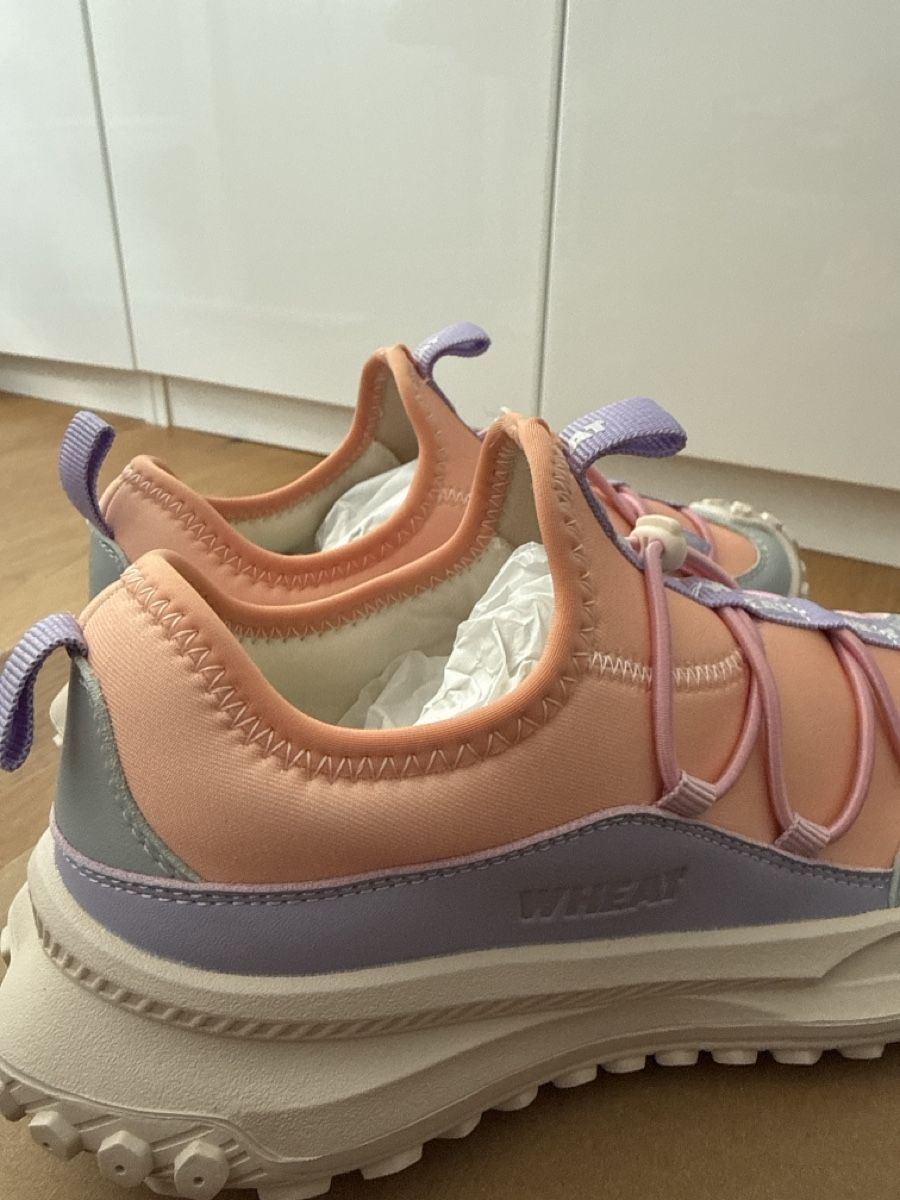 Wheat Scarpe per ragazze: Nagelneue Sneaker Wheat 31 – Nuovo e nell'imballaggio originale da Rotkreuz venduto da meninaa 1