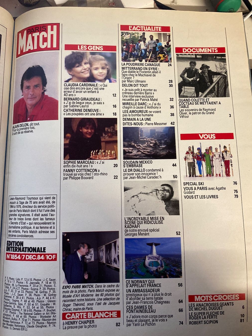 Riviste & Magazine: Paris Match - Alain Delon, Mireille Darc - 1984 – Usato da Le Brassus venduto da cinema13 1