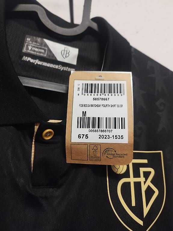 Leibchen & Hosen: Fc Basel trickot  – Gebraucht aus Bern von jan_l28t 1