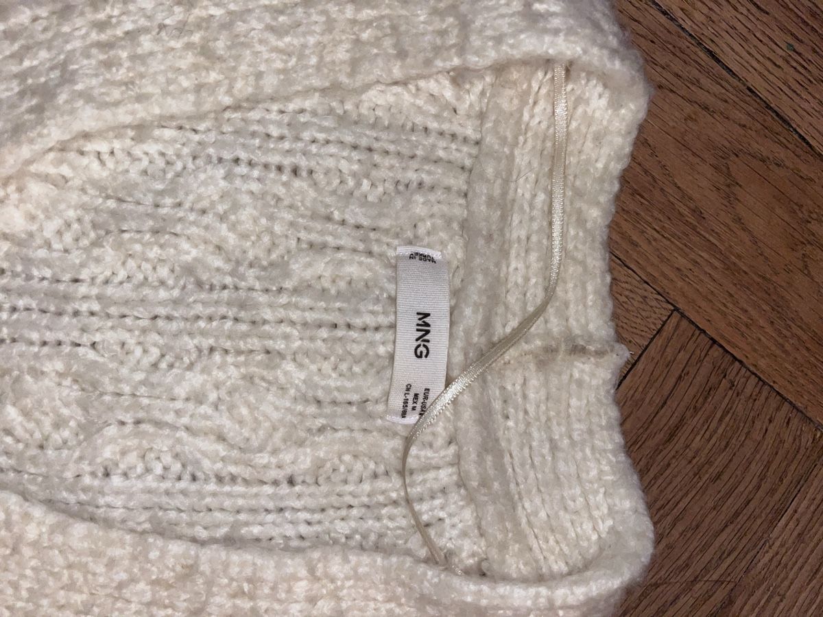 Mango Giacche: Warm Knitted Cardigan for Winter from Mango – Usato da Thalwil venduto da Adr1234 2