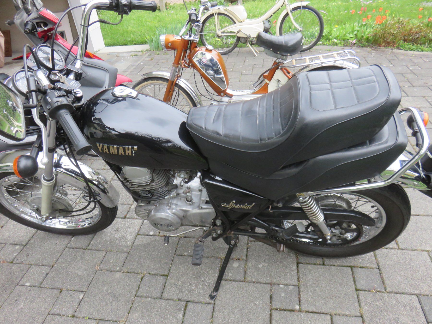 Selle & Accessori: Sattel Sitzbank zu Yamaha SR 250 – Difettoso da Steffisburg venduto da Hutsin 5
