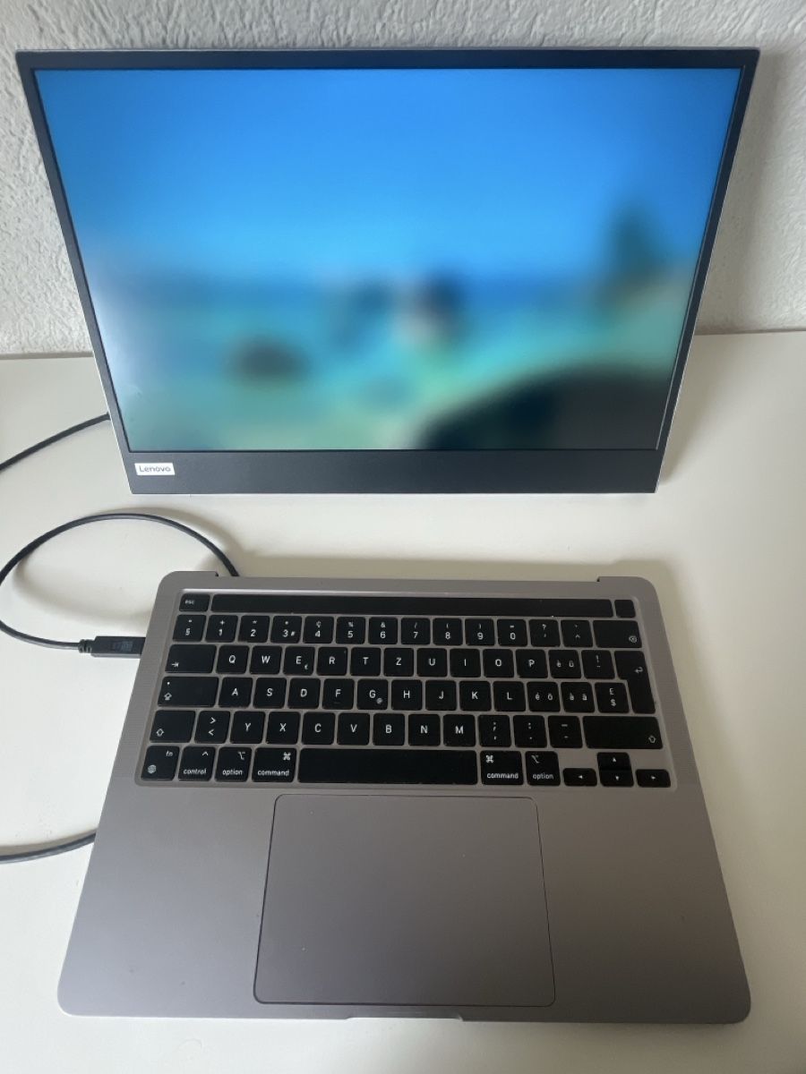 Apple Portables: mac book pro m2 13.3inch – D'occasion à Zürich par livingstyle 1