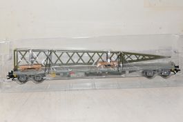 Flachwagen mit Rungen und Ladegut Märklin 47005 H0/AC OVP