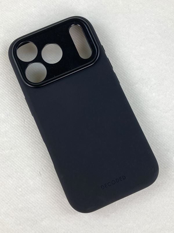 Covers & Schutzfolien: DECODED | Liquid Silicone Back Cover | Schwarz – Neu (gemäss Beschreibung) aus Wittenbach von Restwert_St-Gallen 1