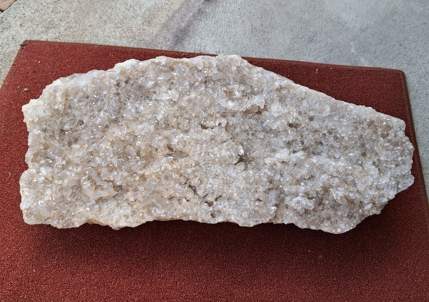 Minerali & Pietre curative: Amas de Quartz / Druse de Cristal de Roche – Usato da Le Locle venduto da Lapidary.Duc