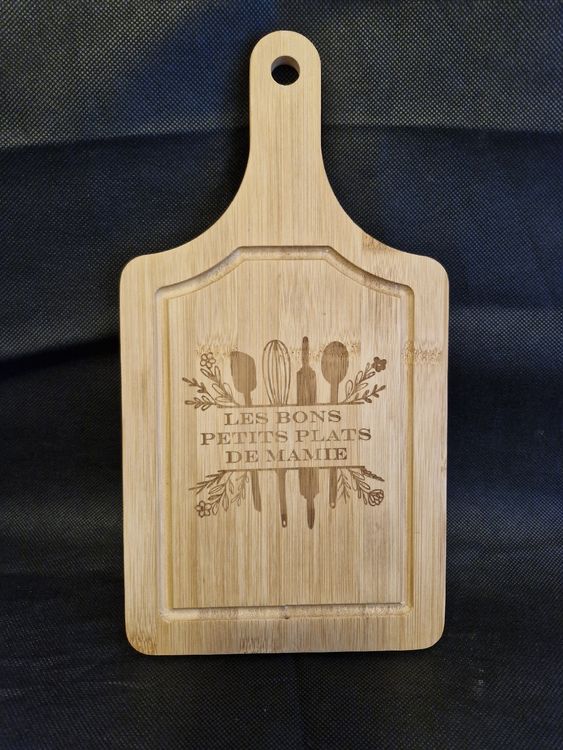 Planche à Découper En Bambou Personnalisée - Cadeau Original Pour Mamie (Cuisine, Noël, Anniversaire)