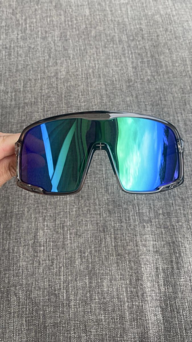 Lunettes & Verres: Lunettes de sport  – D'occasion à Evilard par imbri_cadabra