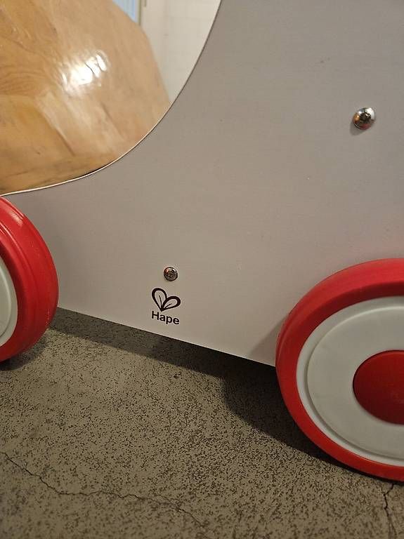 Hape Giocattoli: Hape Lauflernwagen – Usato da Zollikofen venduto da nel_5f8w 2