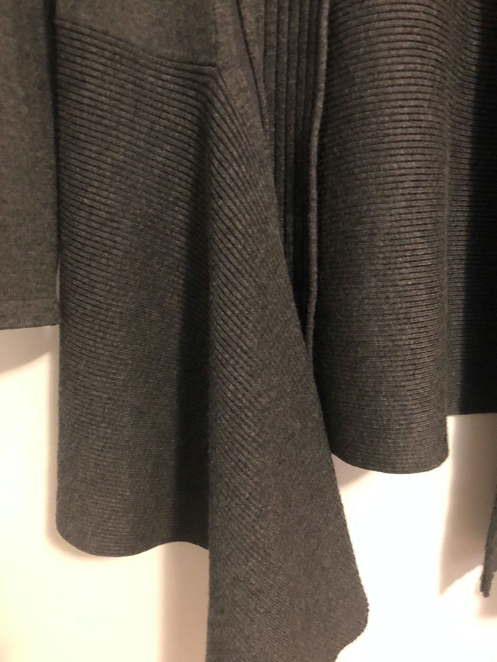 Gerry Weber Giacche: Schöne Damenstrickjacke von Gerry Weber – Usato da Buchs-ZH venduto da Birikina 3