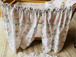 Puppenbettli, Holz, Vintage, alles neu genäht!