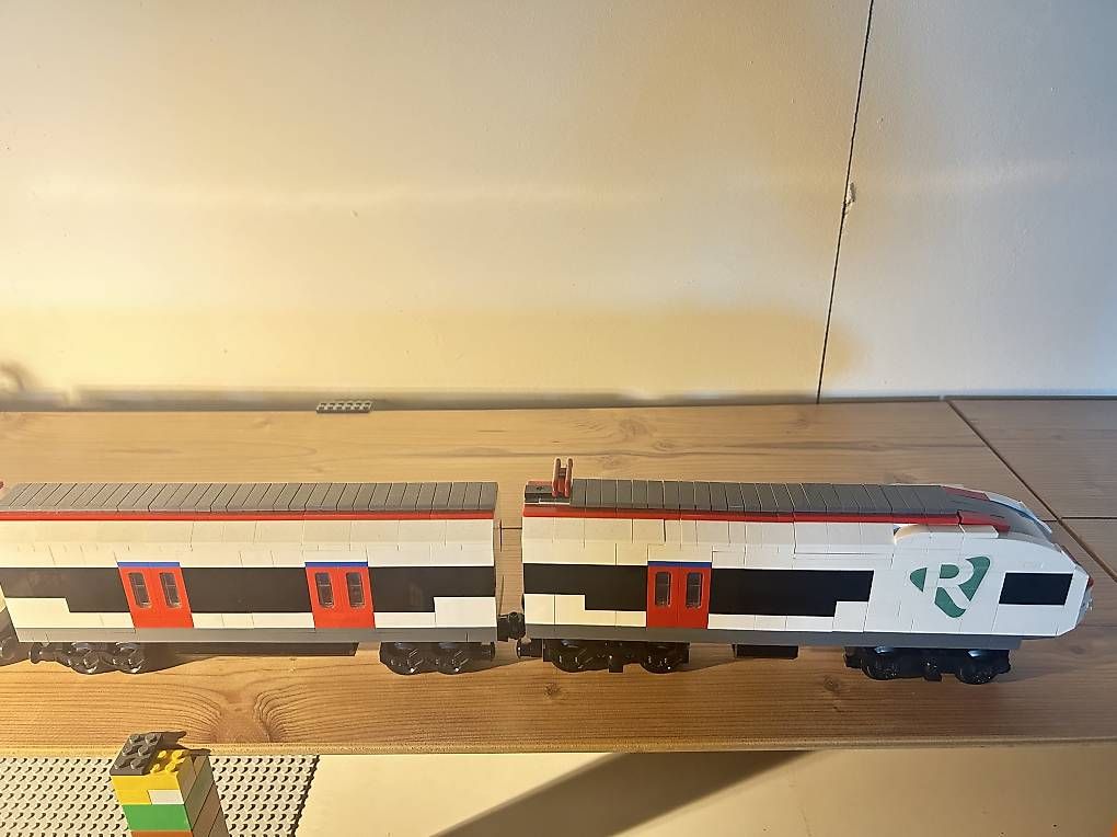 Kit di costruzioni:  Regio S-Bahn aus Lego – Usato da Möhlin venduto da InduBricks 2