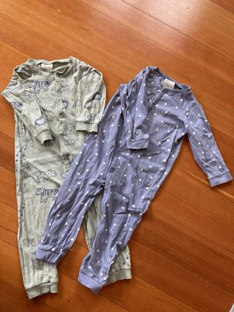 2 Pijamas ohne Füsse von H&M in Grösse 92