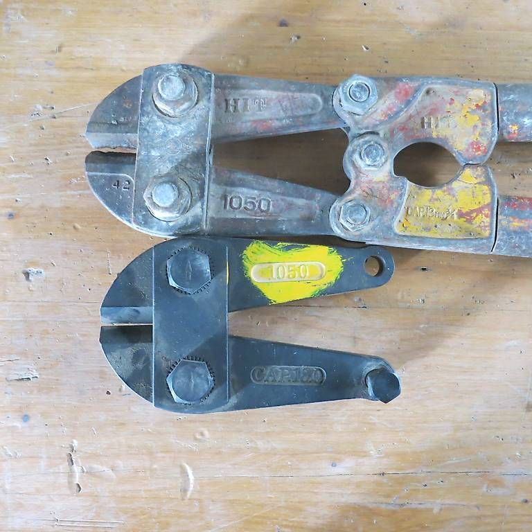 Tous les outils: Bolzenschneiider – D'occasion à Schwarzenburg par MX-500