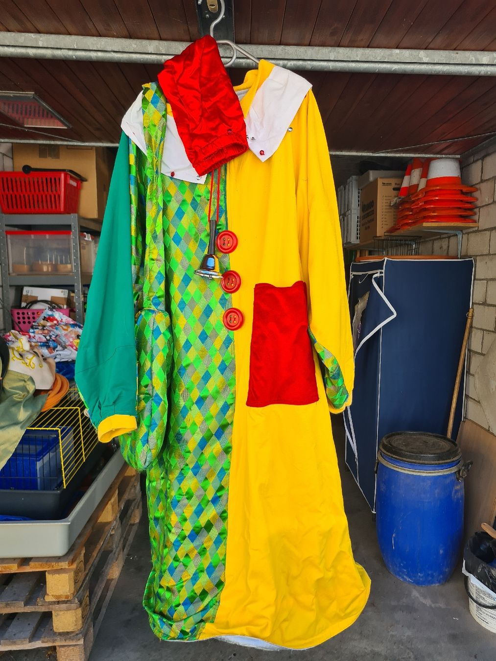 Costumi: Fasnachtskostüm – Usato da Trimbach venduto da Meily2