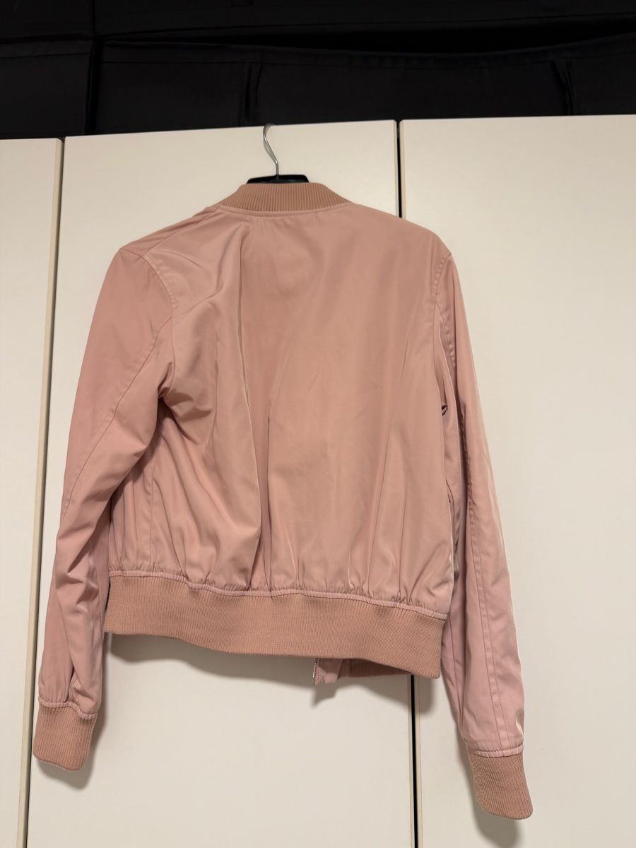 Bershka Vestes & Manteaux: Bomberjacke Bershka – D'occasion à Basel par sid_dem 1