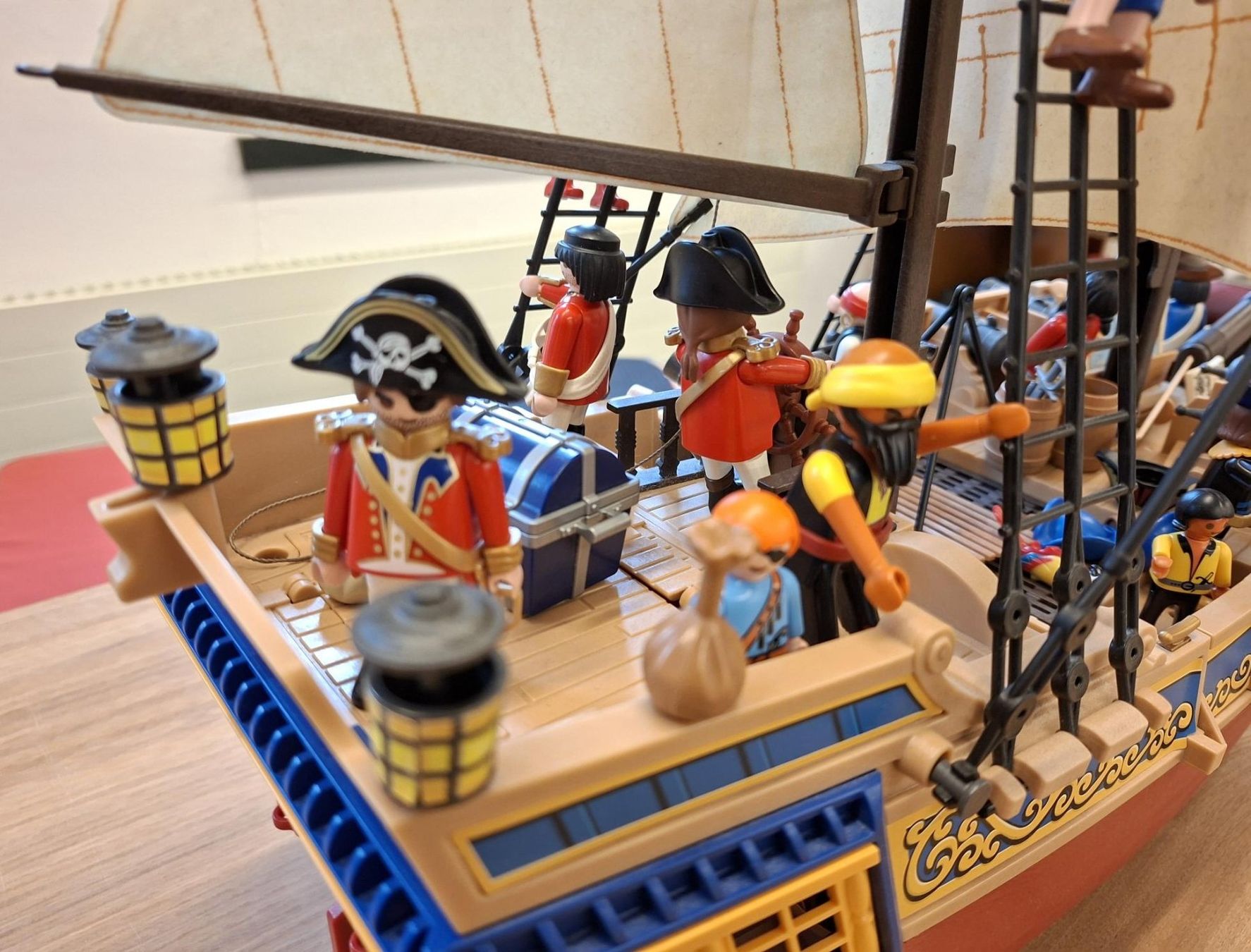Playmobil Giocattoli: Playmobil - grosses Piratenschiff – Usato da St. Margrethen SG venduto da Fani19 1