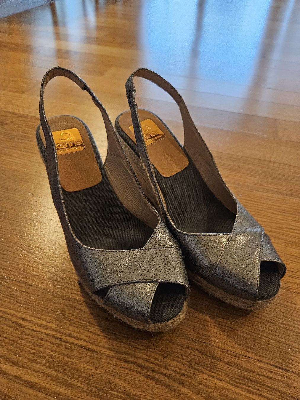 Damenschuhe: Keilsandaletten, silber, Gr. 39, NEU – Neu (gemäss Beschreibung) aus St. Gallen von ram_87p7 4