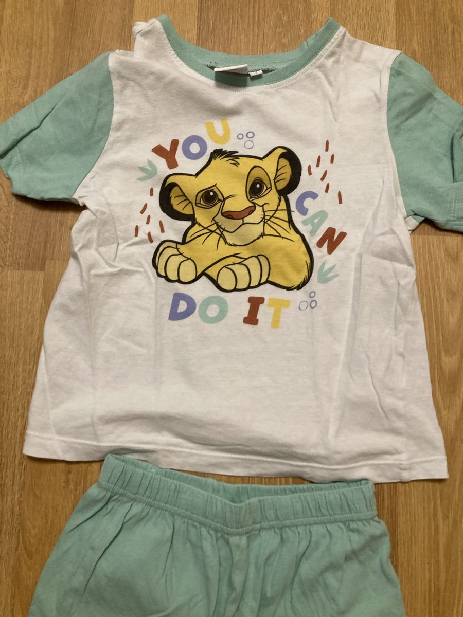 Pyjamas: Lion King Pyjama Gr. 110/116 – D'occasion à Emmenbrücke par JJ_89 1