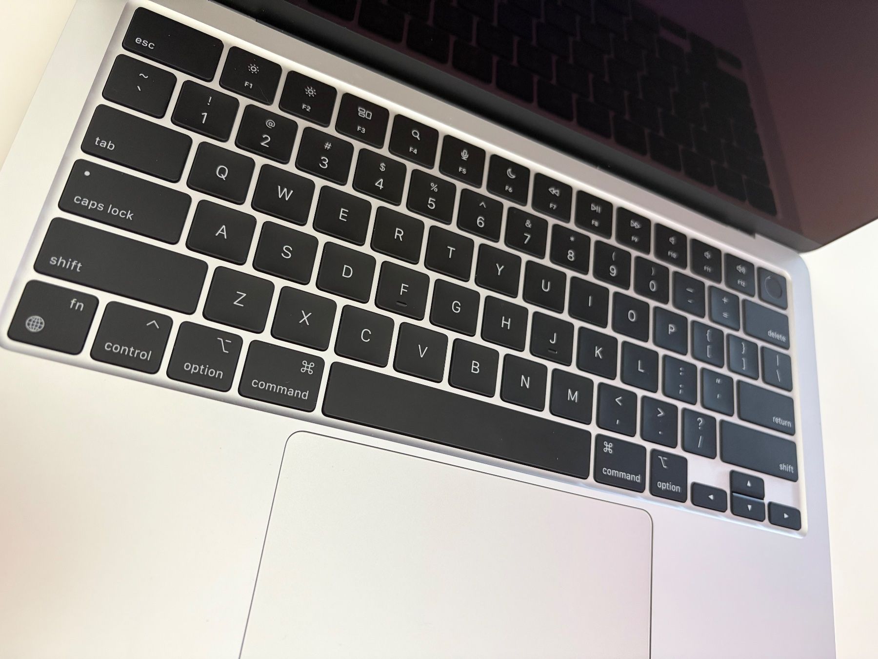 Apple Notebook: MacBook Air 13.6" M2 1TB SSD – Nuovo (secondo la descrizione) da Spreitenbach venduto da galus_z 3